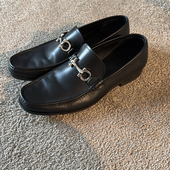 Black Ferragamo Loafers men’s size 10.5